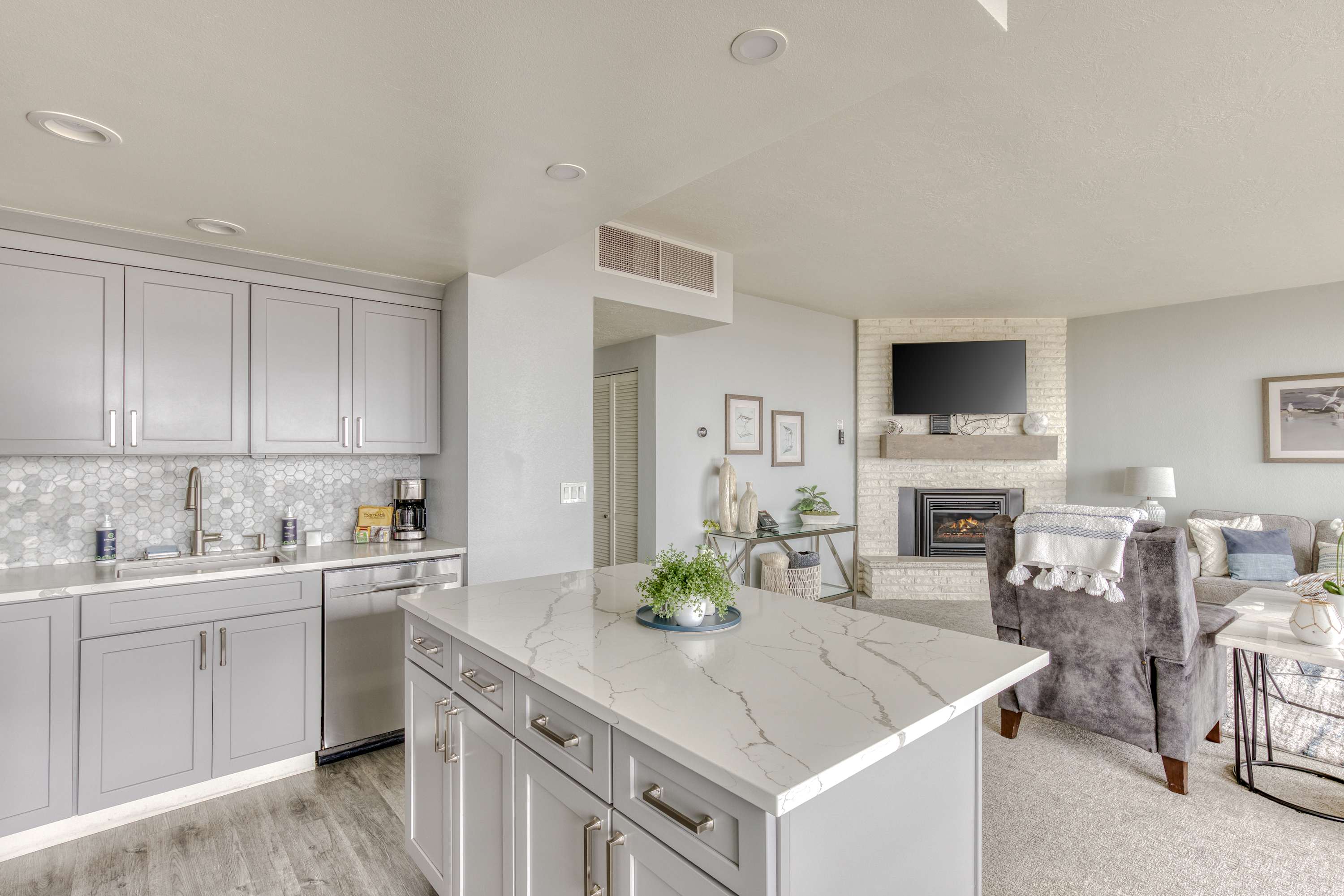 Sand & Sea (306) Sojourn - Oceanfront luxury — photo 4