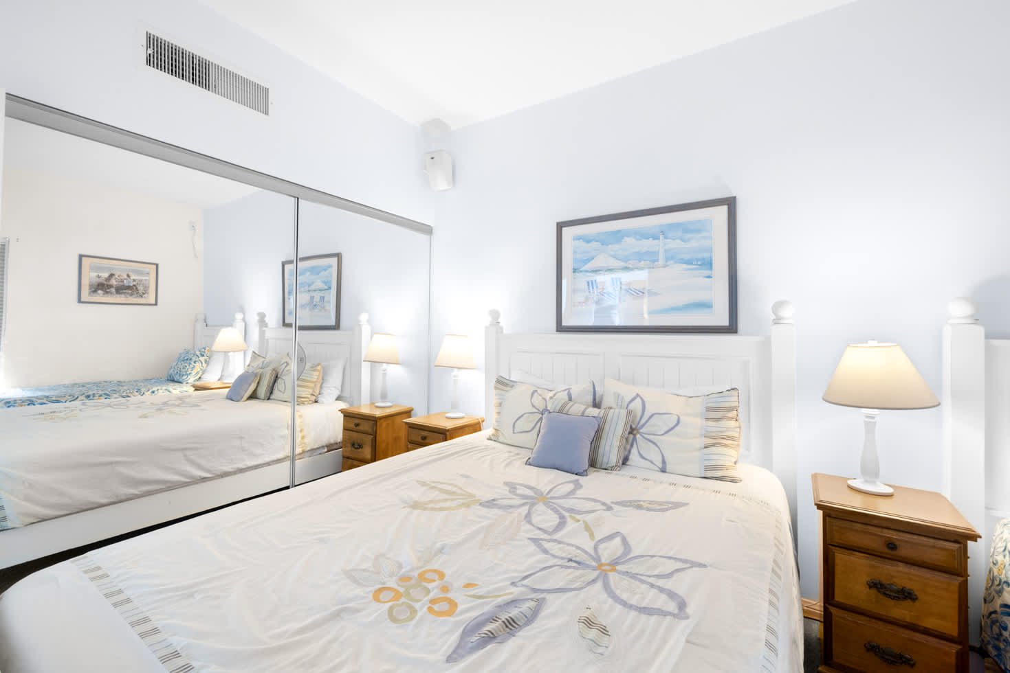 Sand & Sea (402) Water's Edge Panoramic Views — photo 2