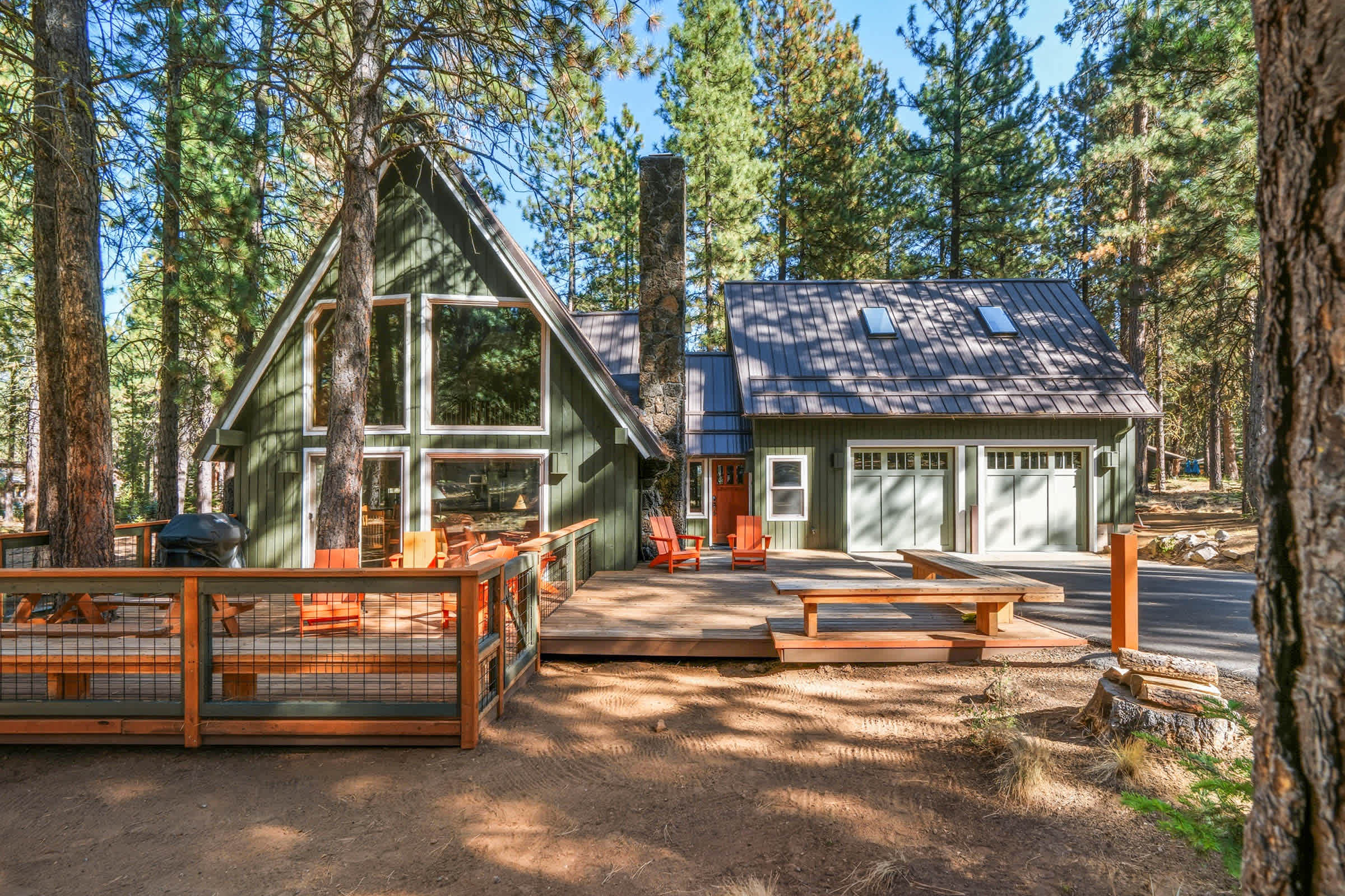 Spring Home 6 Cozy 4BR Cabin in Black Butte Ranch — photo 4