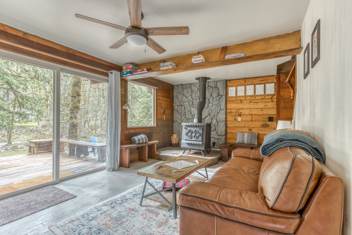 Thompson Cabin -  Salmon River Cabin & Fire Pit, photo 7 of 66