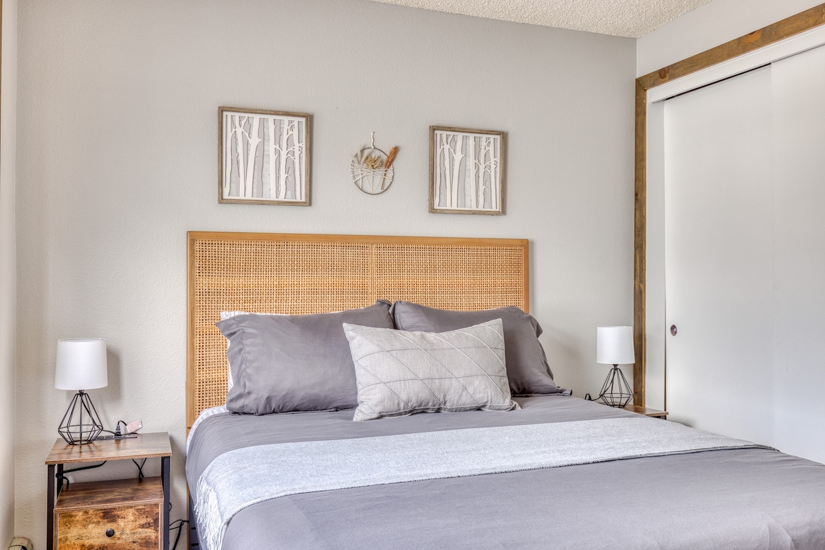 Thunderhead Condo With Heated Pool & Mountain View — photo 3