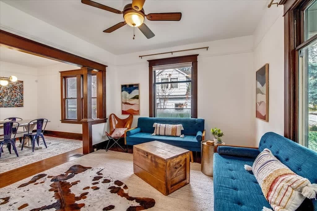 Vino e Vita Historic Pet-Friendly Home-EV Charger — photo 2