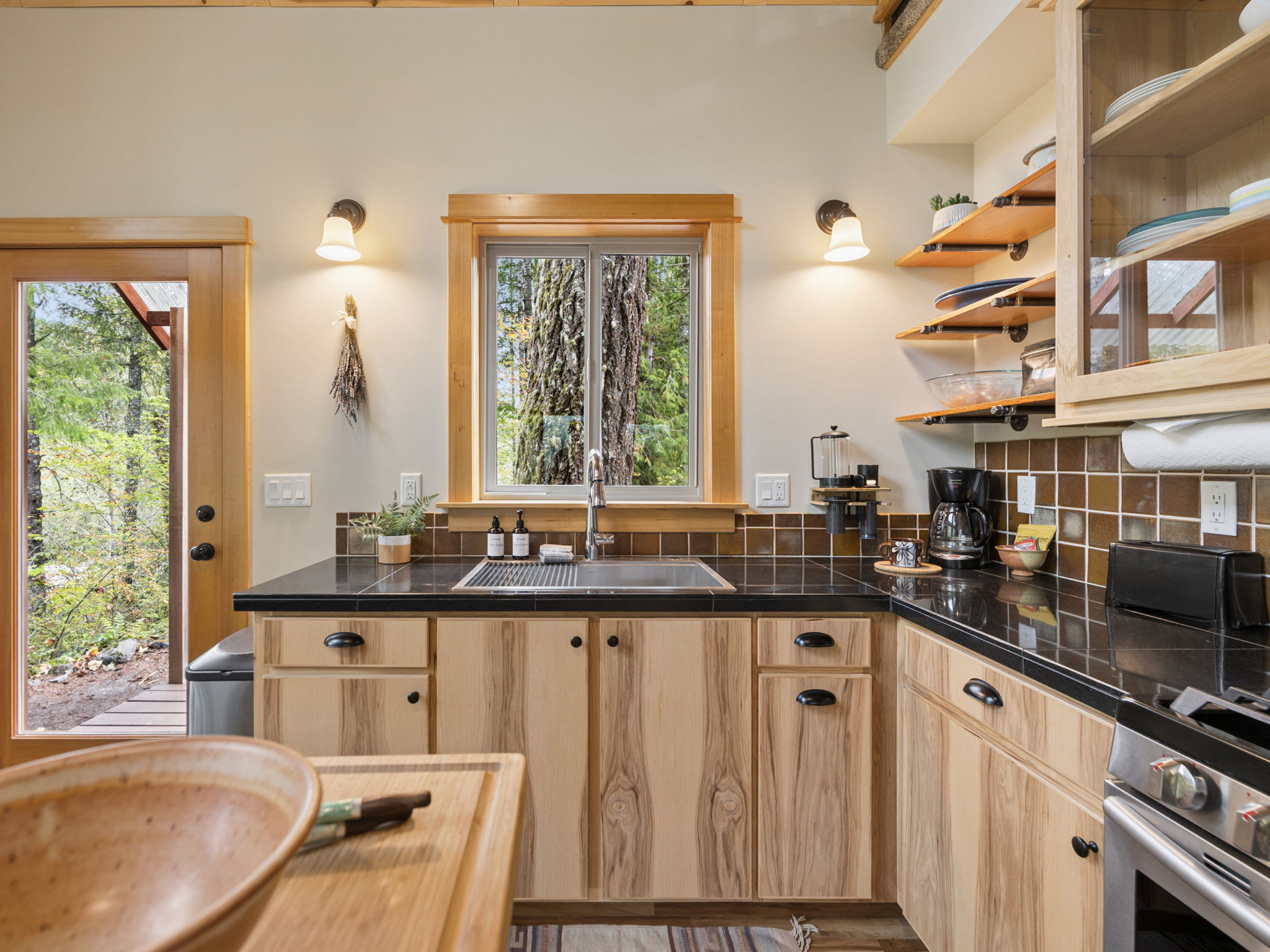 Riversong Retreat | Sandy River Front Cabin, photo 13 of 46