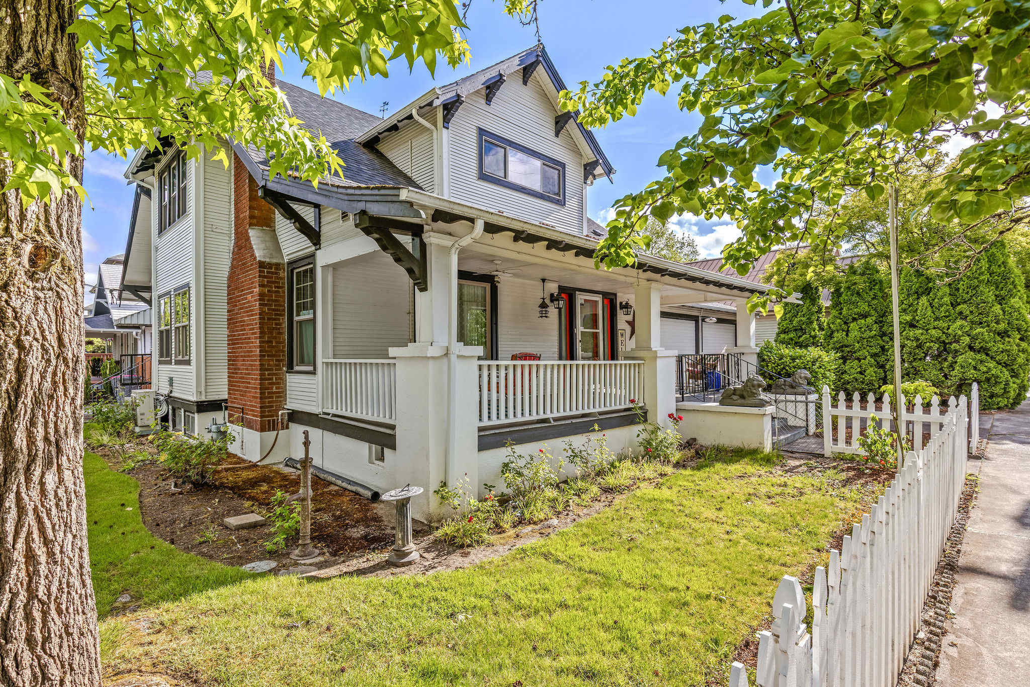 5th St Bungalow - Historic Charm Near 3rd St, photo 42 of 49