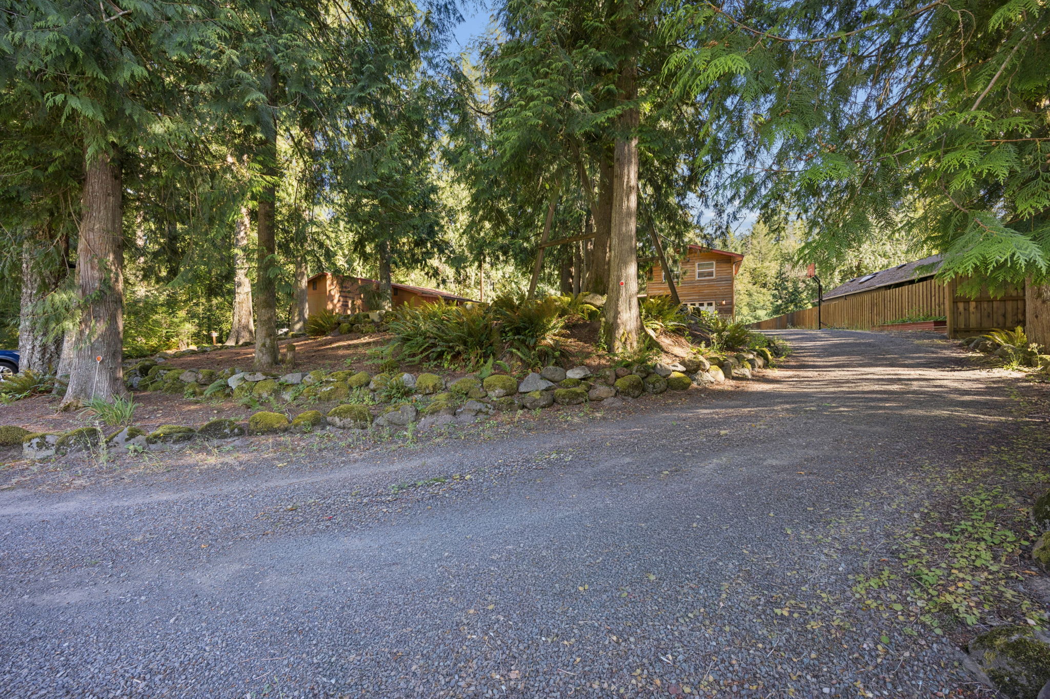 Howard's Hideaway Riverfront Pet Friendly Cabin , photo 76 of 76