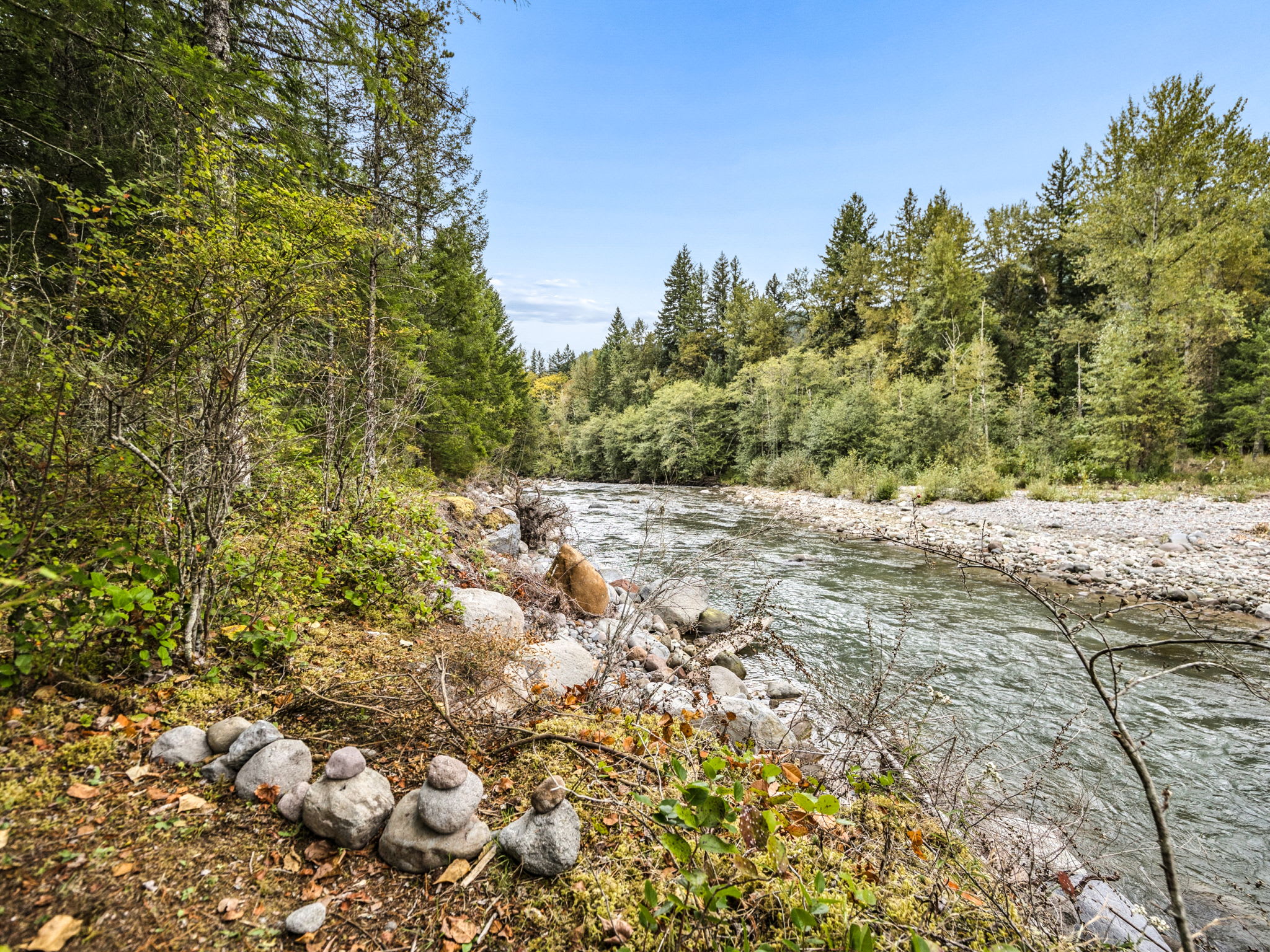 Riversong Retreat | Sandy River Front Cabin, photo 44 of 46