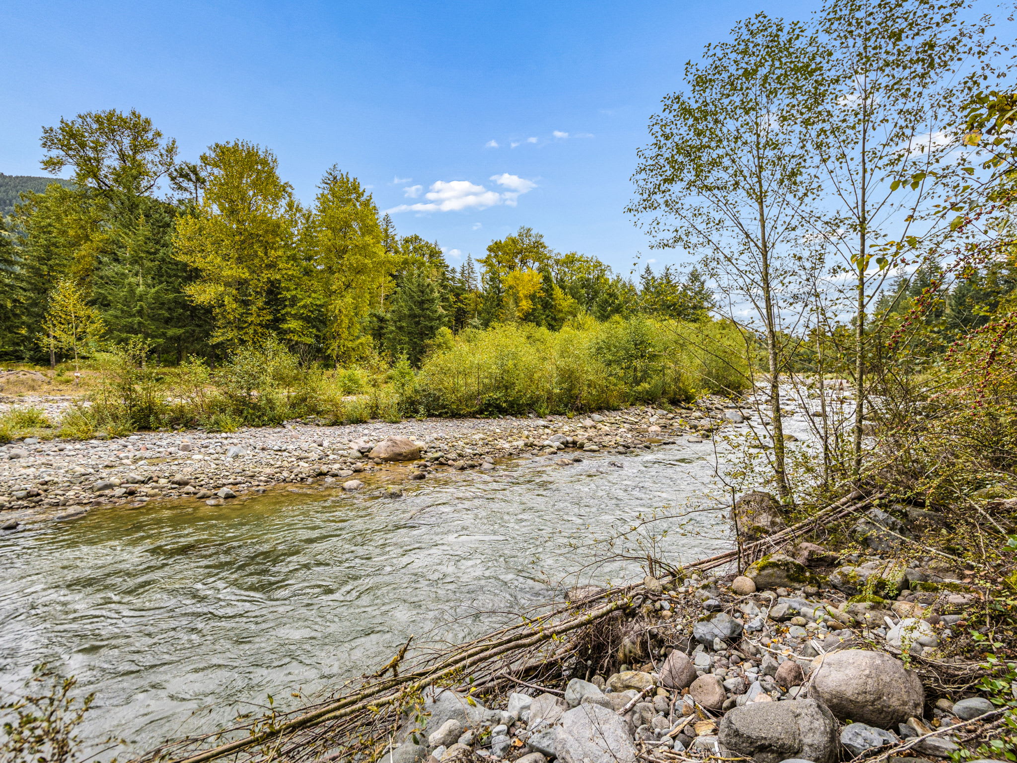Riversong Retreat | Sandy River Front Cabin, photo 22 of 46