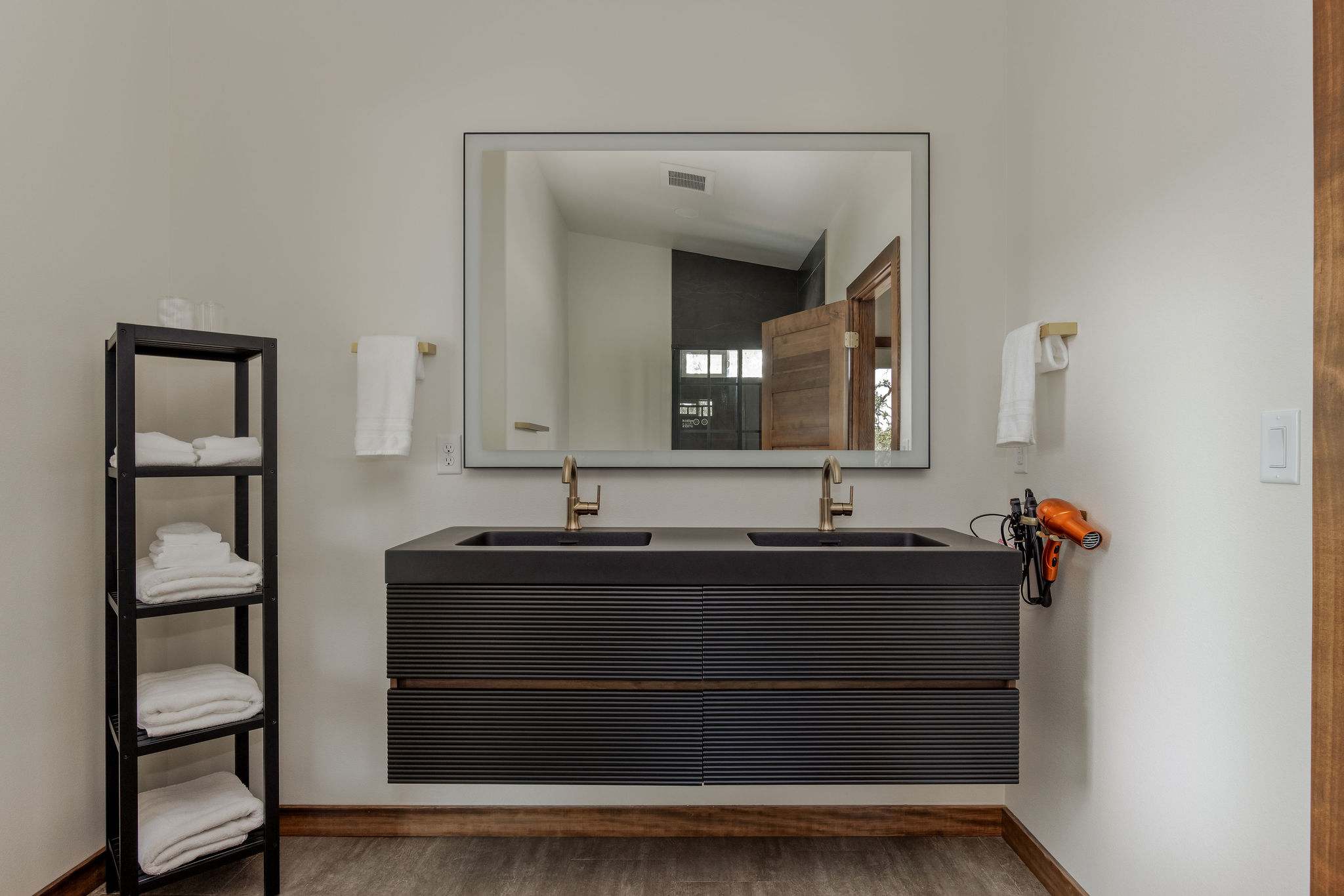 Full bathroom