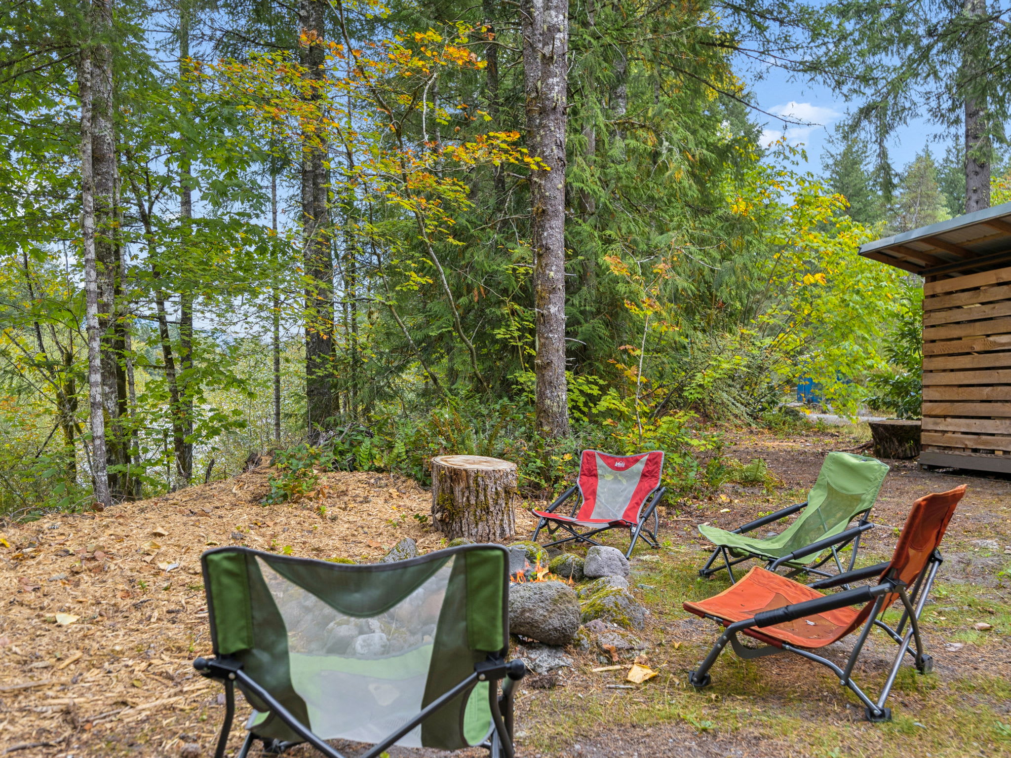 Riversong Retreat | Sandy River Front Cabin, photo 19 of 46