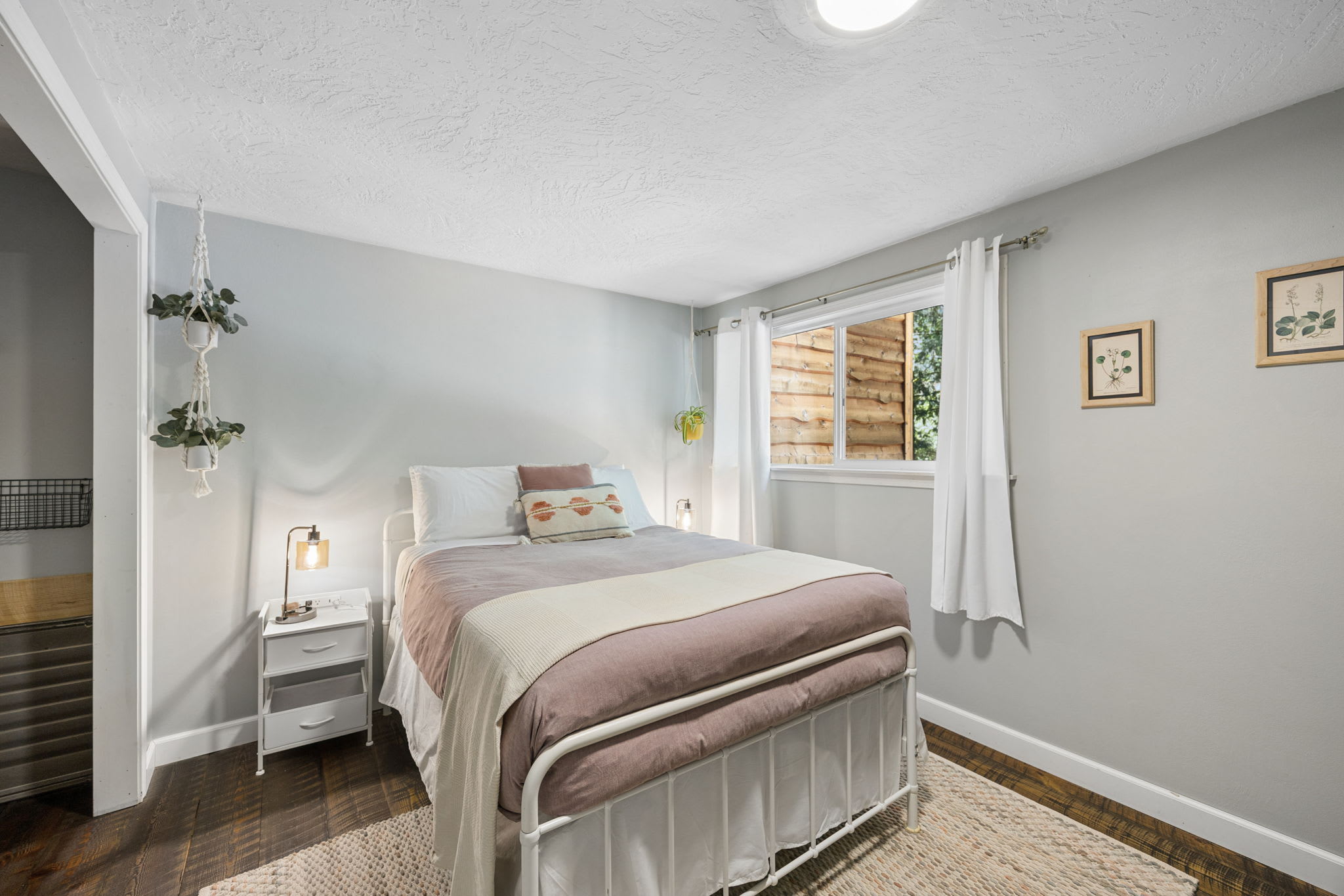 Howard's Hideaway Riverfront Pet Friendly Cabin , photo 45 of 76