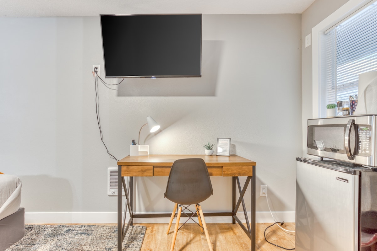 Alpine Rustic Modern Studio - Mt Air Unit 8, photo 13 of 52
