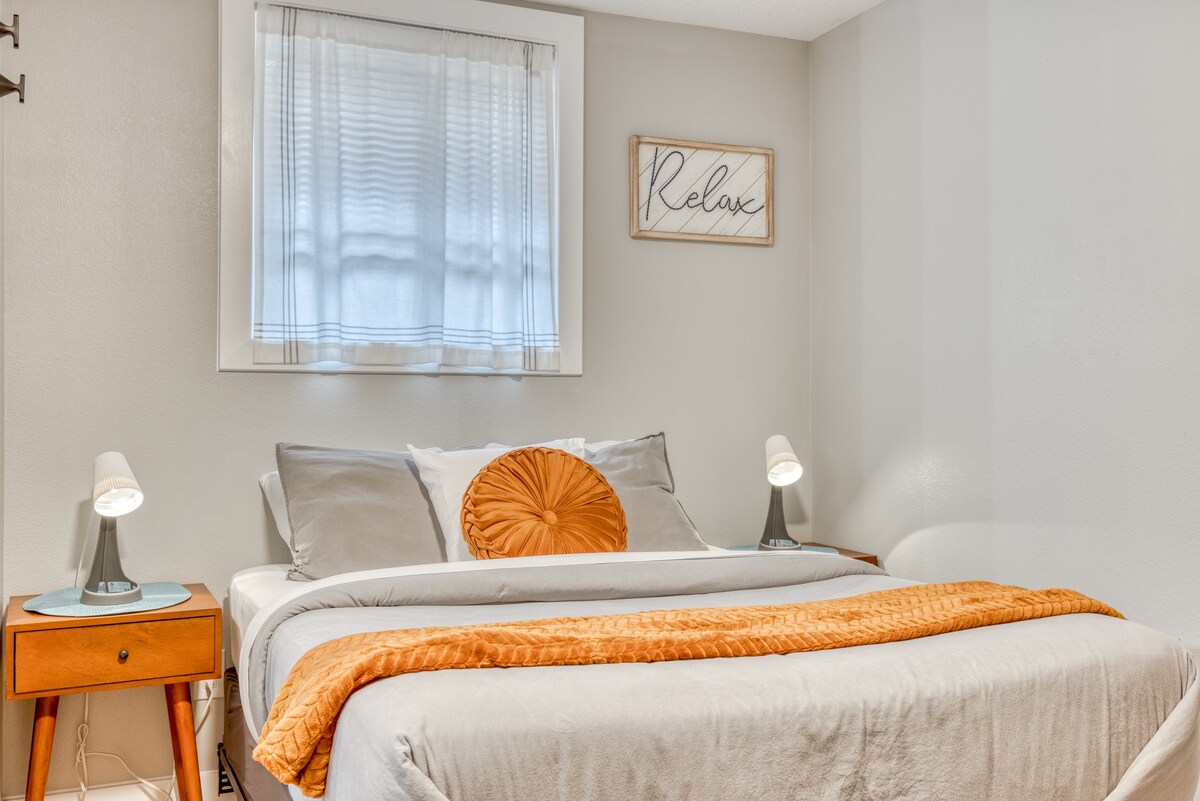 Alpine Rustic Modern Studio - Mt Air Unit 8, photo 4 of 52