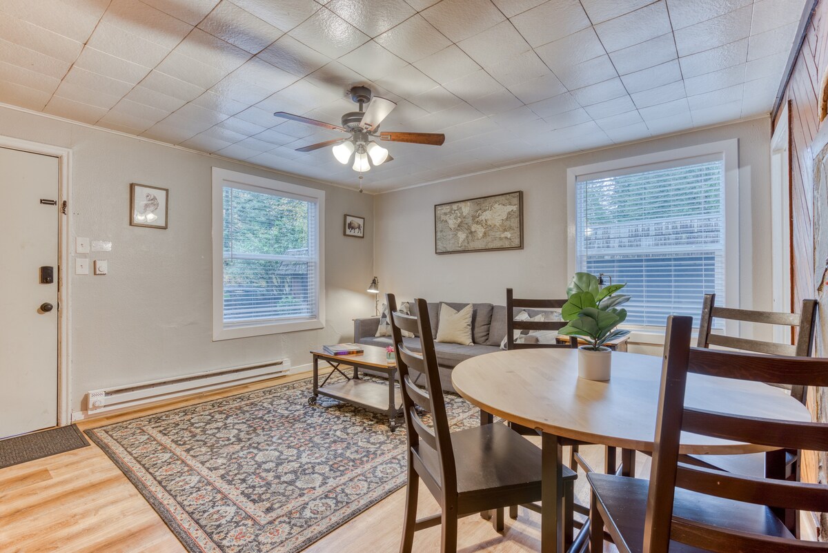 Modern Conveniences, Rustic Charm - Mt Air Unit 12, photo 16 of 53