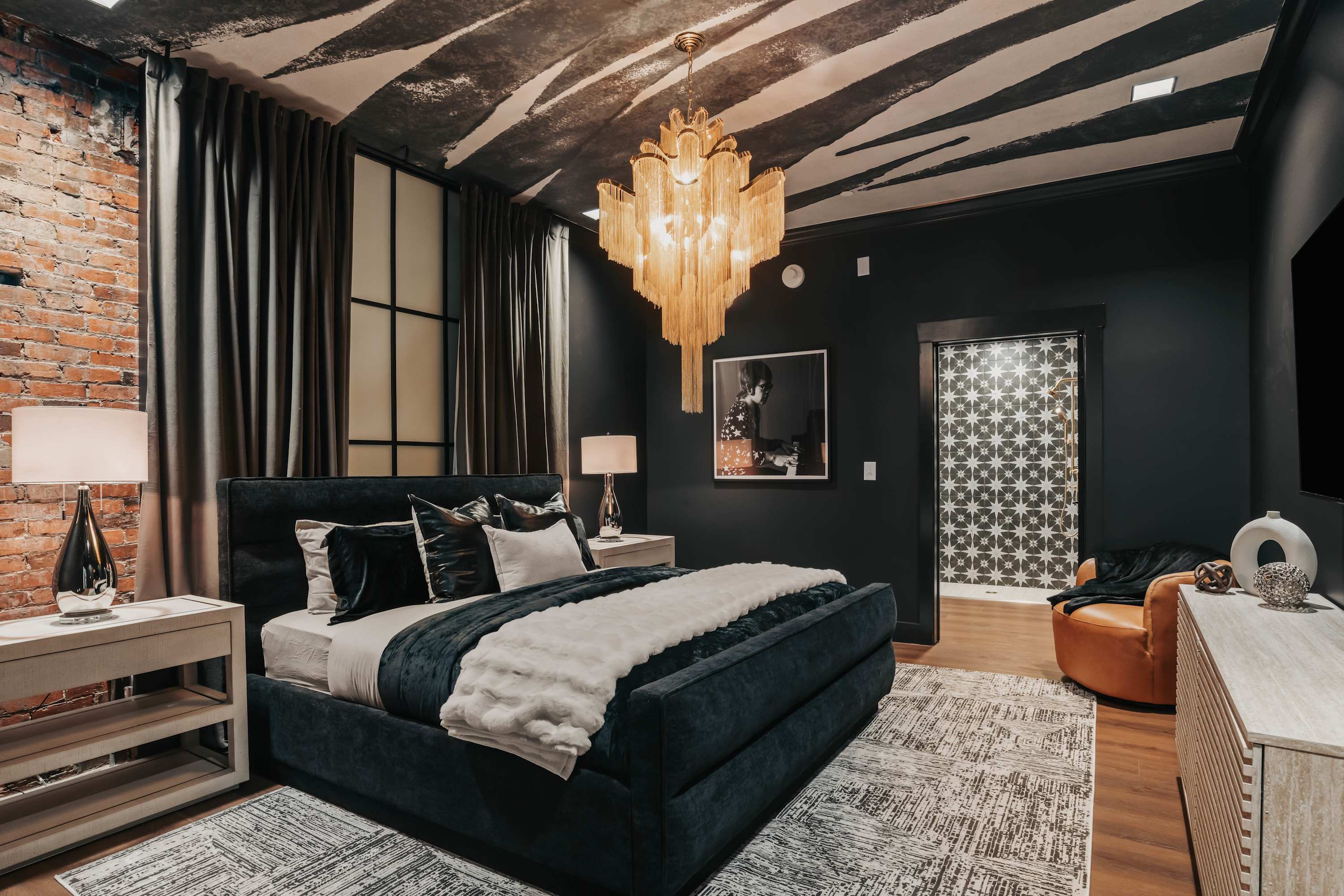 Highball Suite | Downtown Luxury Escape — photo 2