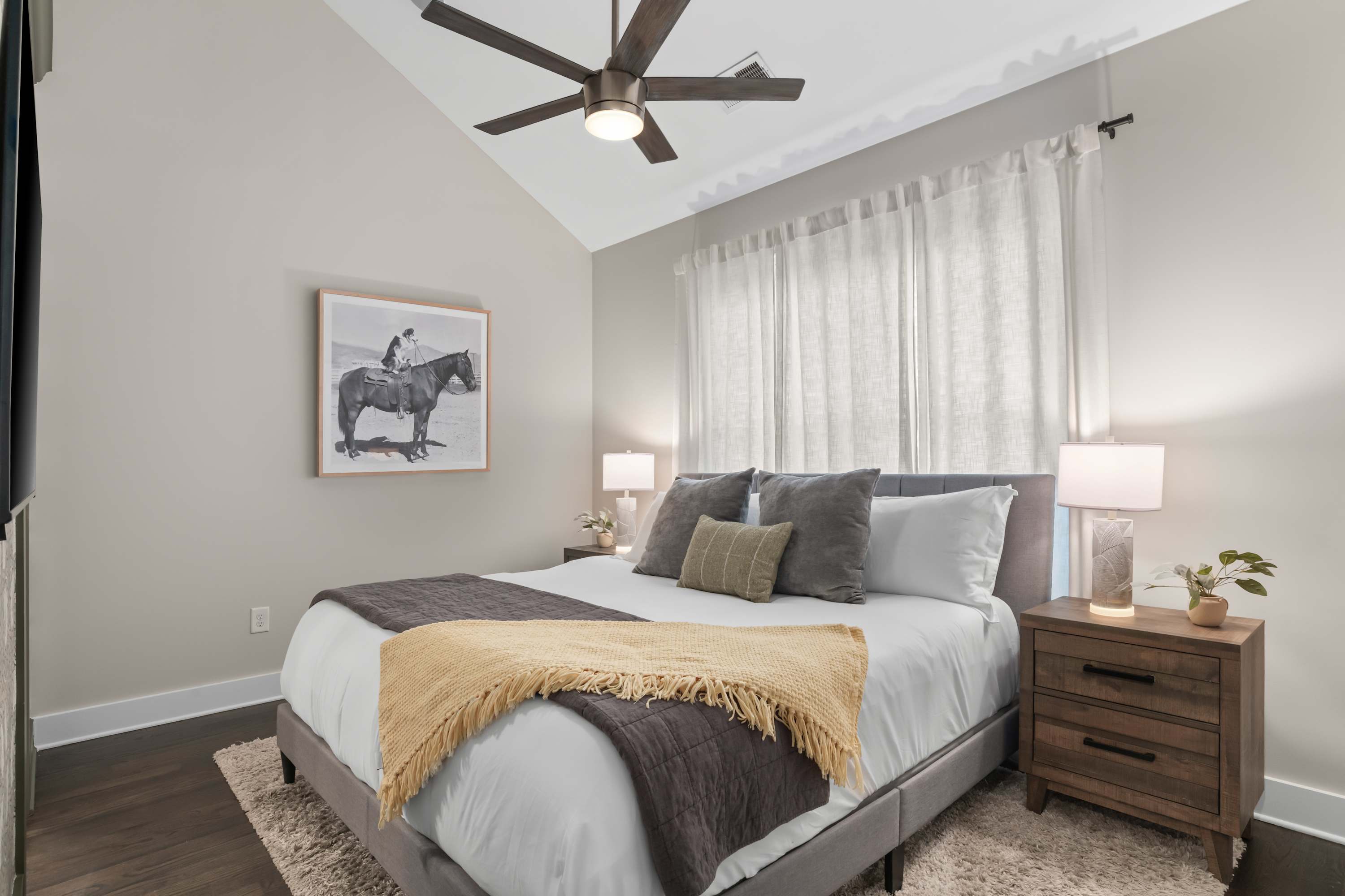 Guest Bedroom 