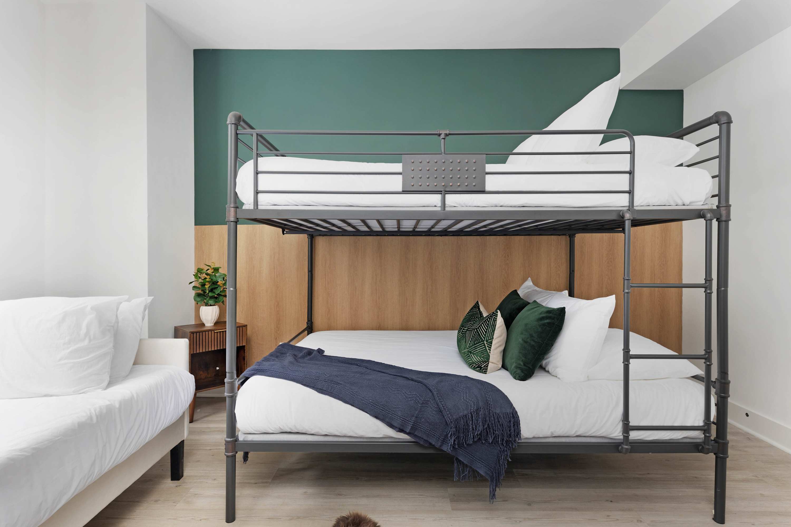 Daylily - King Bedroom 2