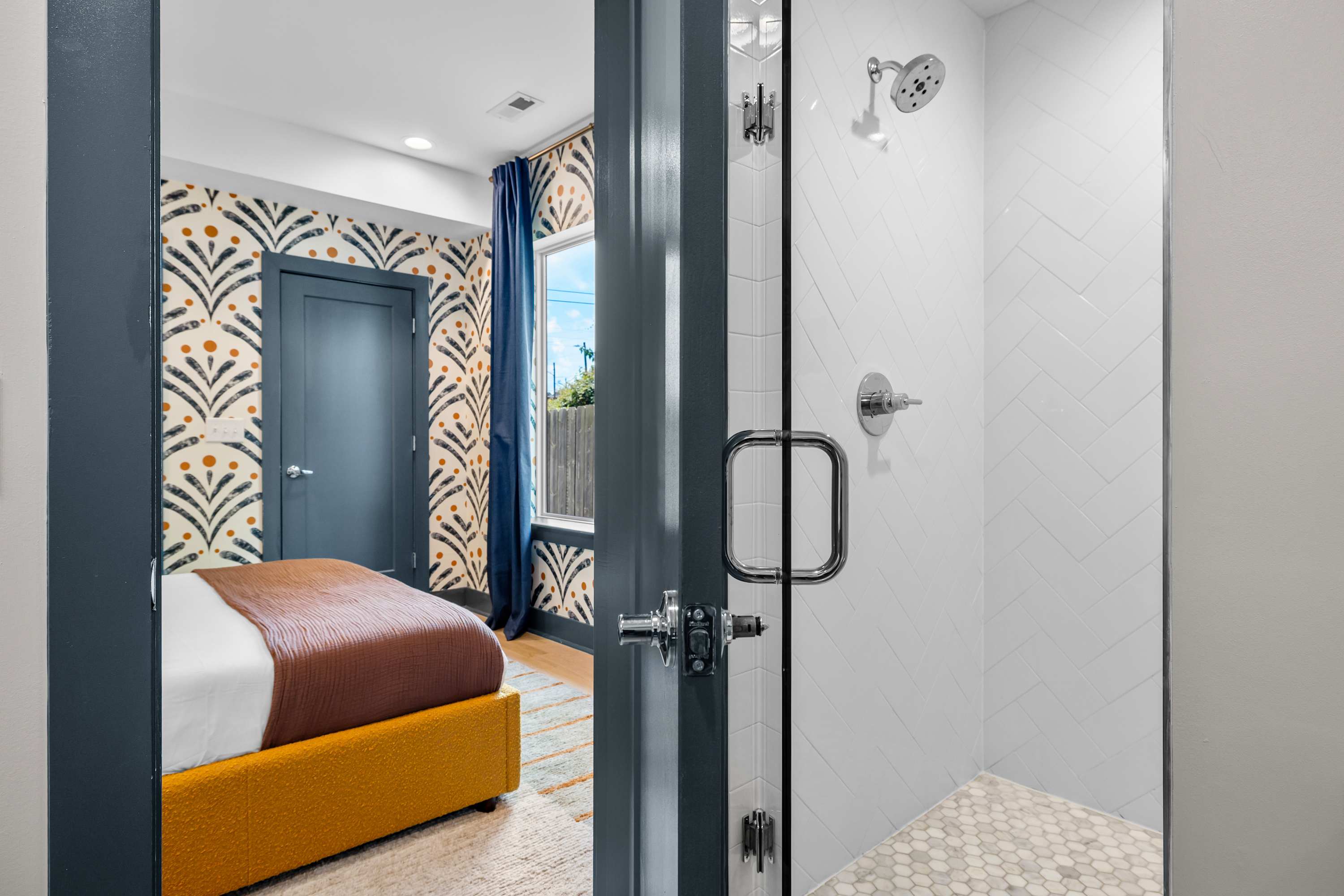 En-suite Bathroom 1