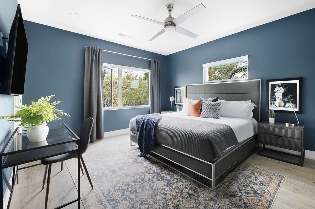 First Floor Queen Bedroom