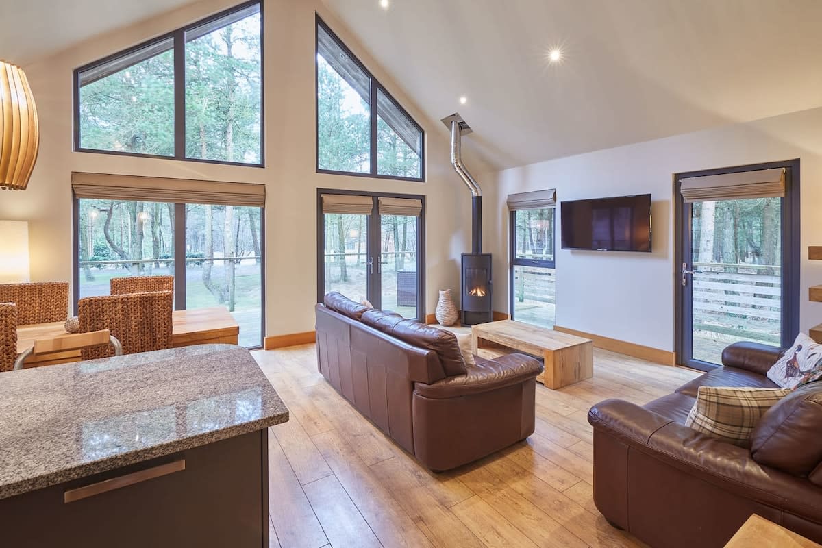 Host & Stay | Simon Howe Lodge