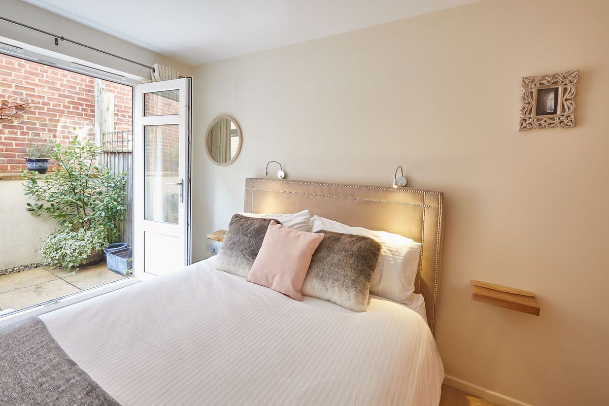 Host & Stay | The Eskape