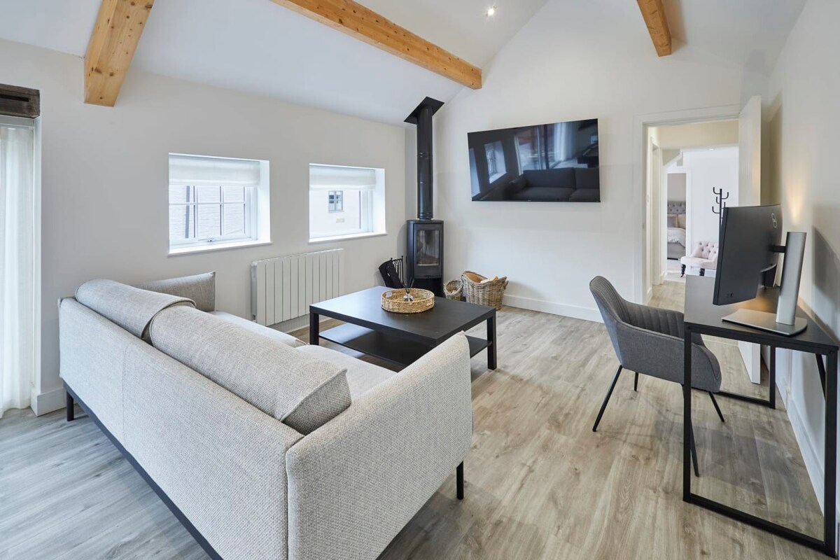 Host & Stay | The Hay Loft