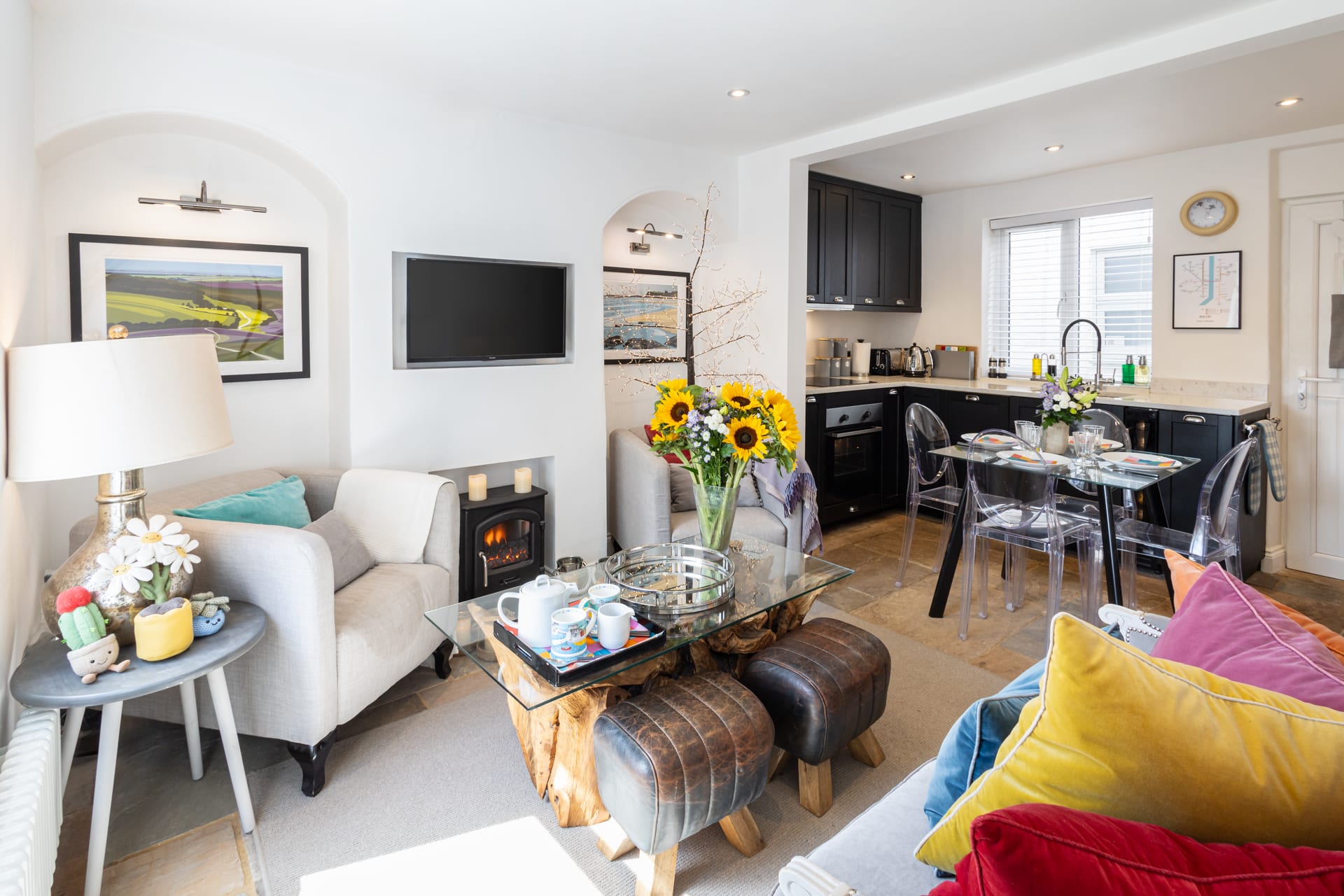 Host & Stay | Voyagers' View