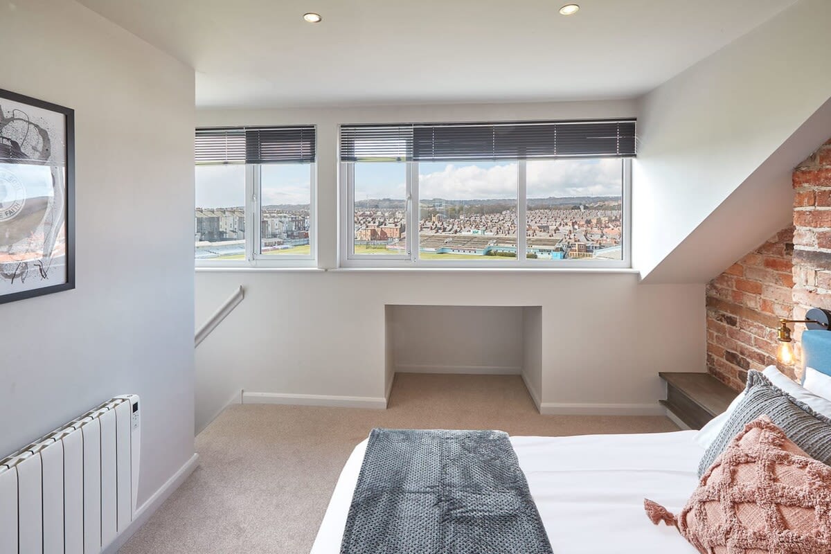 Host & Stay | Wicket View @ North Marine House