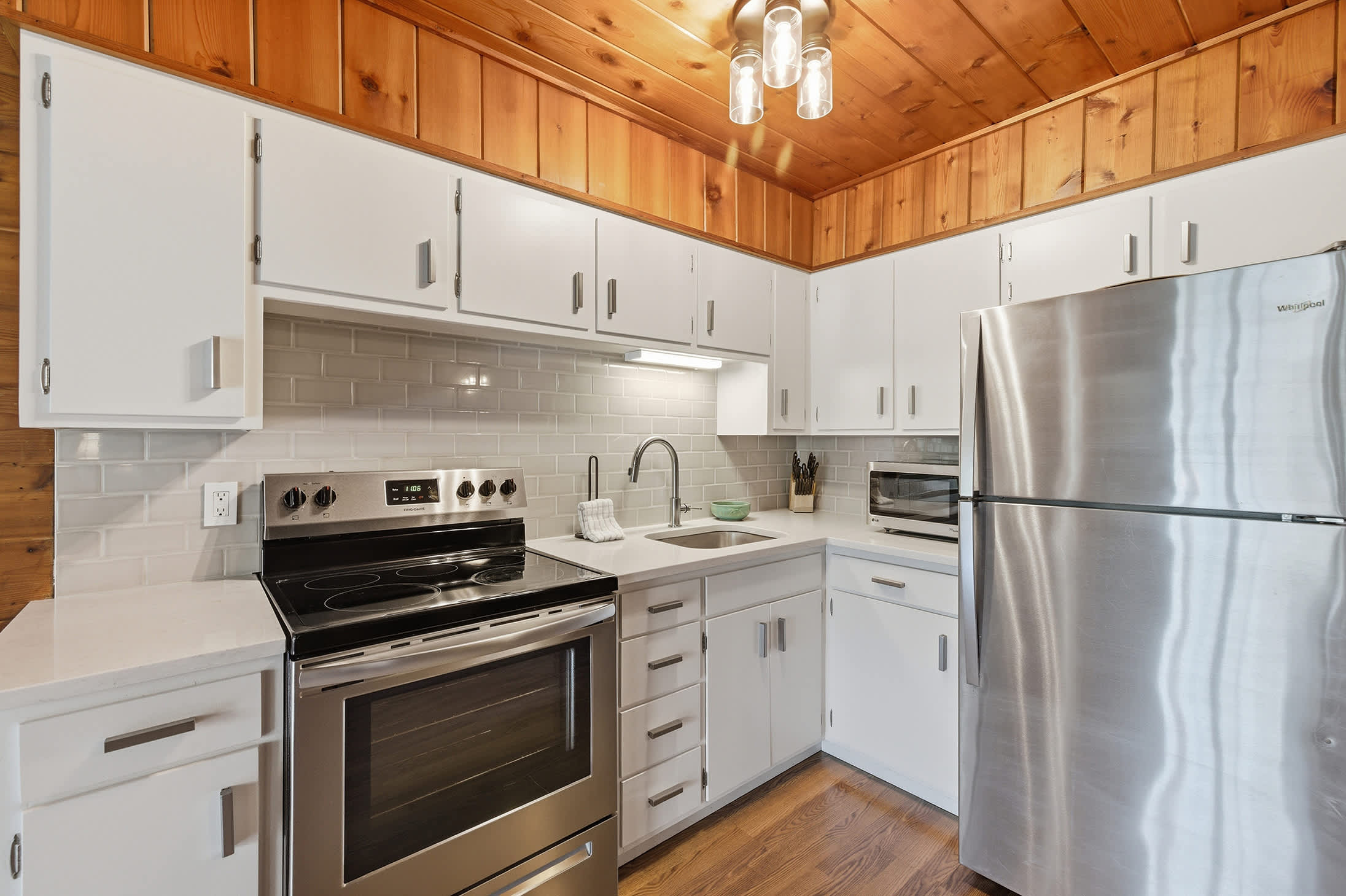 Chalet #60, photo 4 of 18