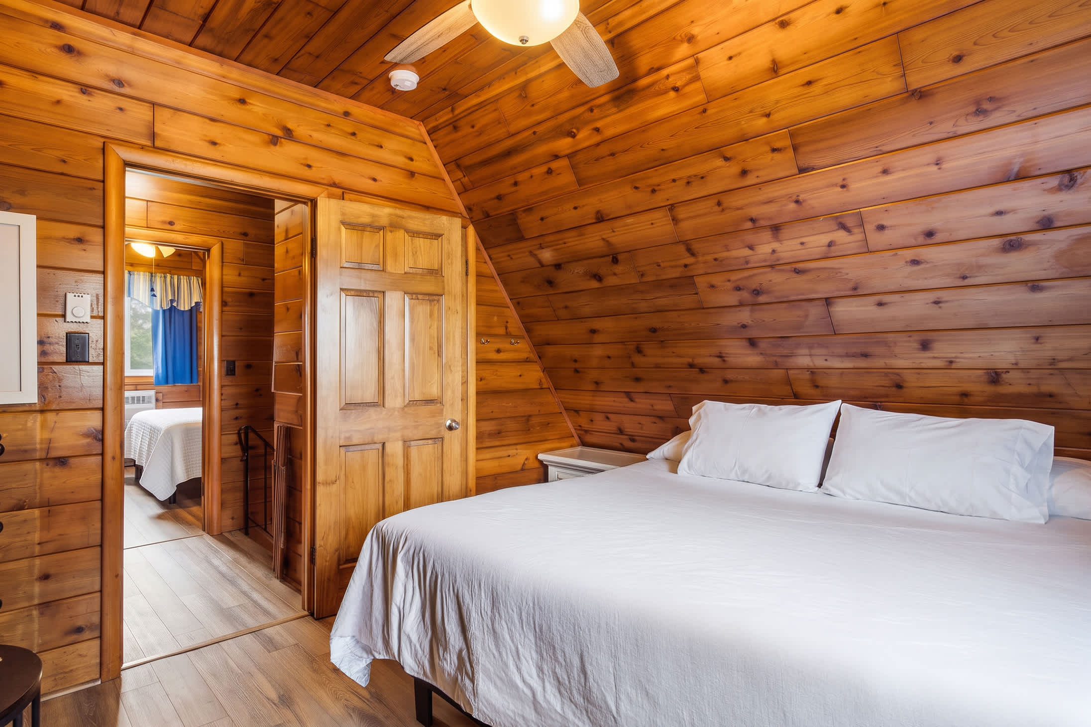 Chalet #76, photo 10 of 28