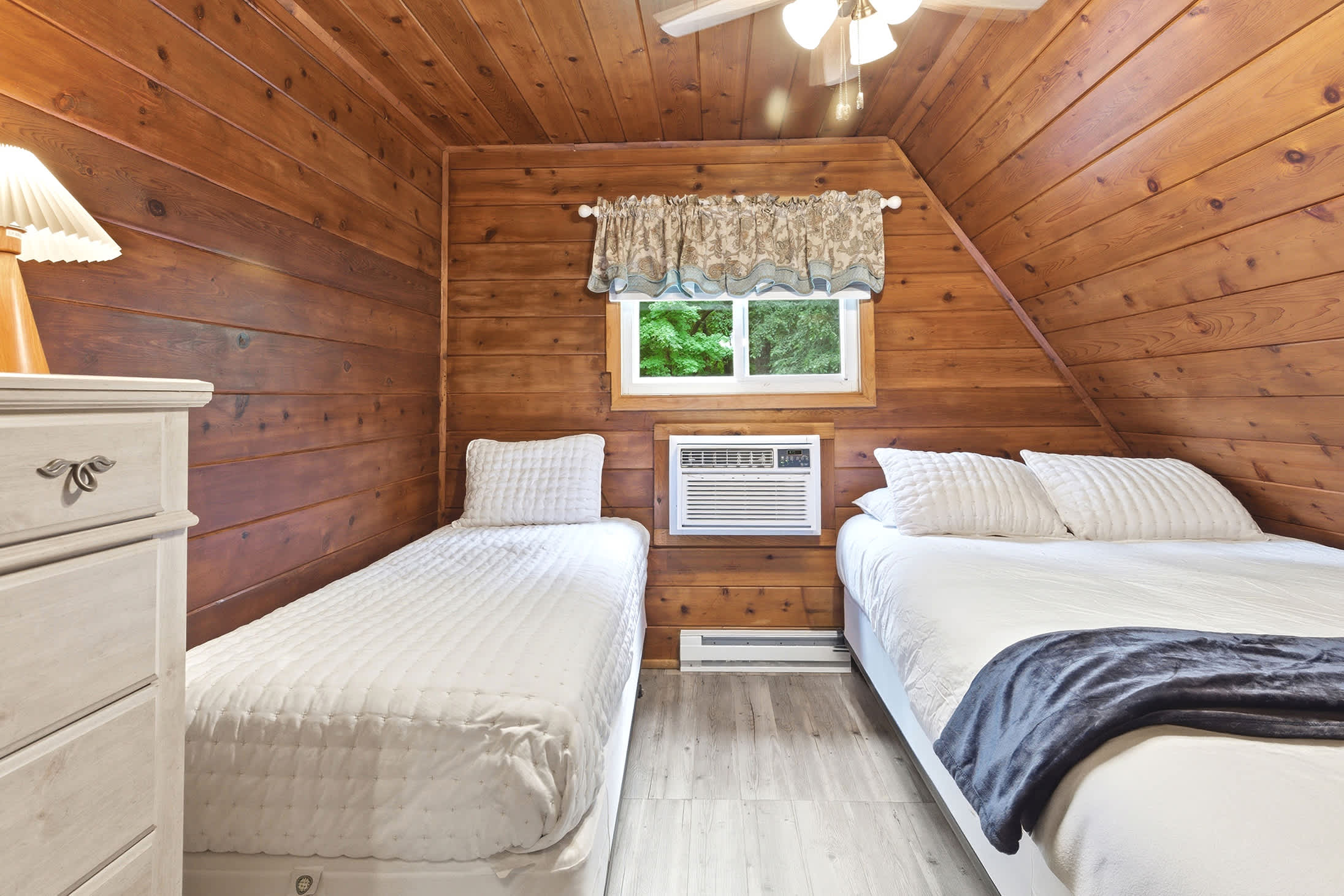 Chalet #81, photo 13 of 26