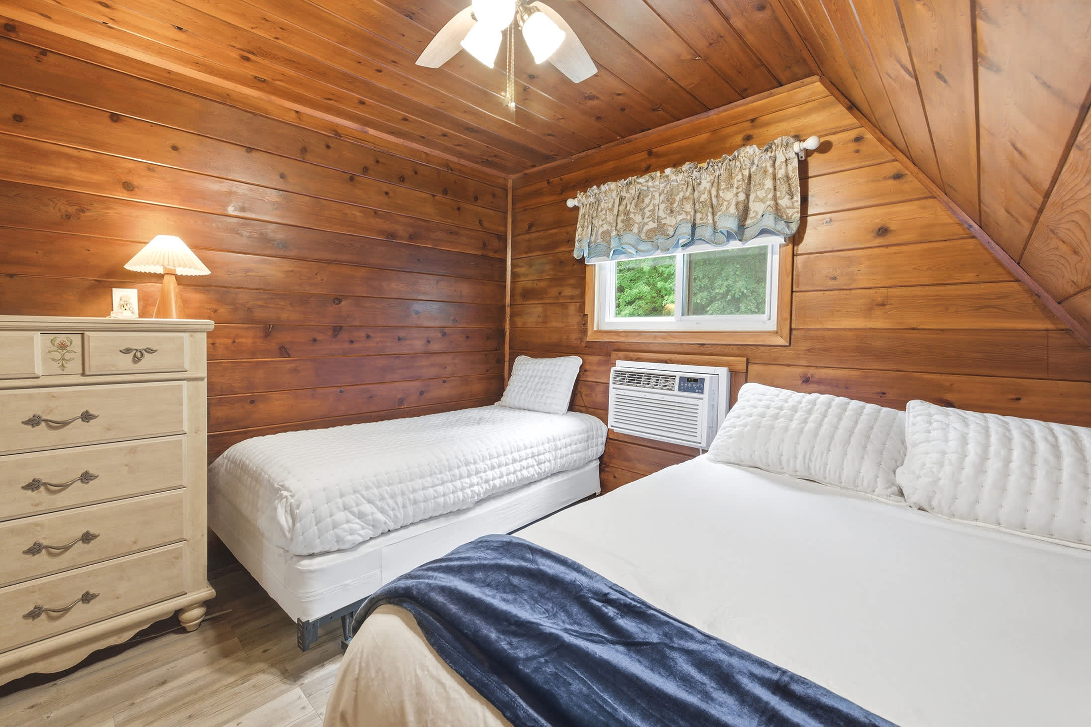 Chalet #81, photo 12 of 26