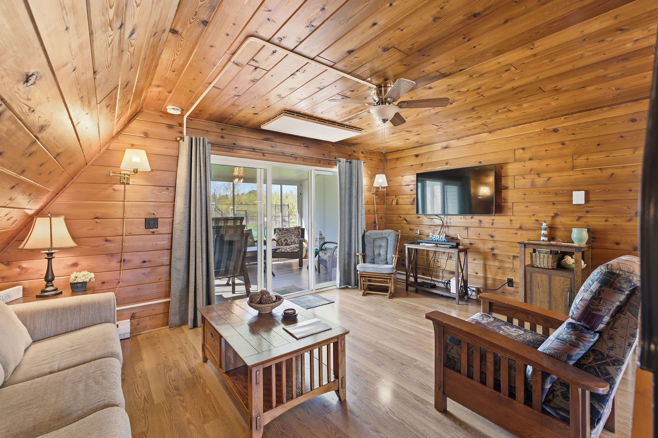 Chalet #60, photo 3 of 18