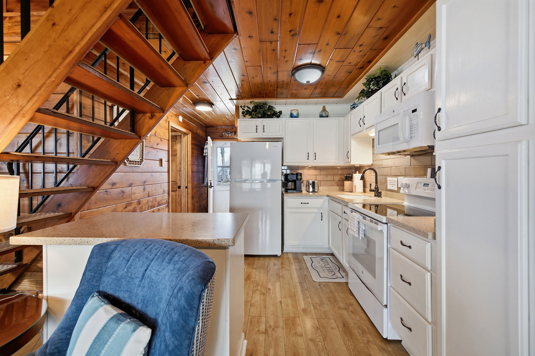 Chalet #76, photo 4 of 28