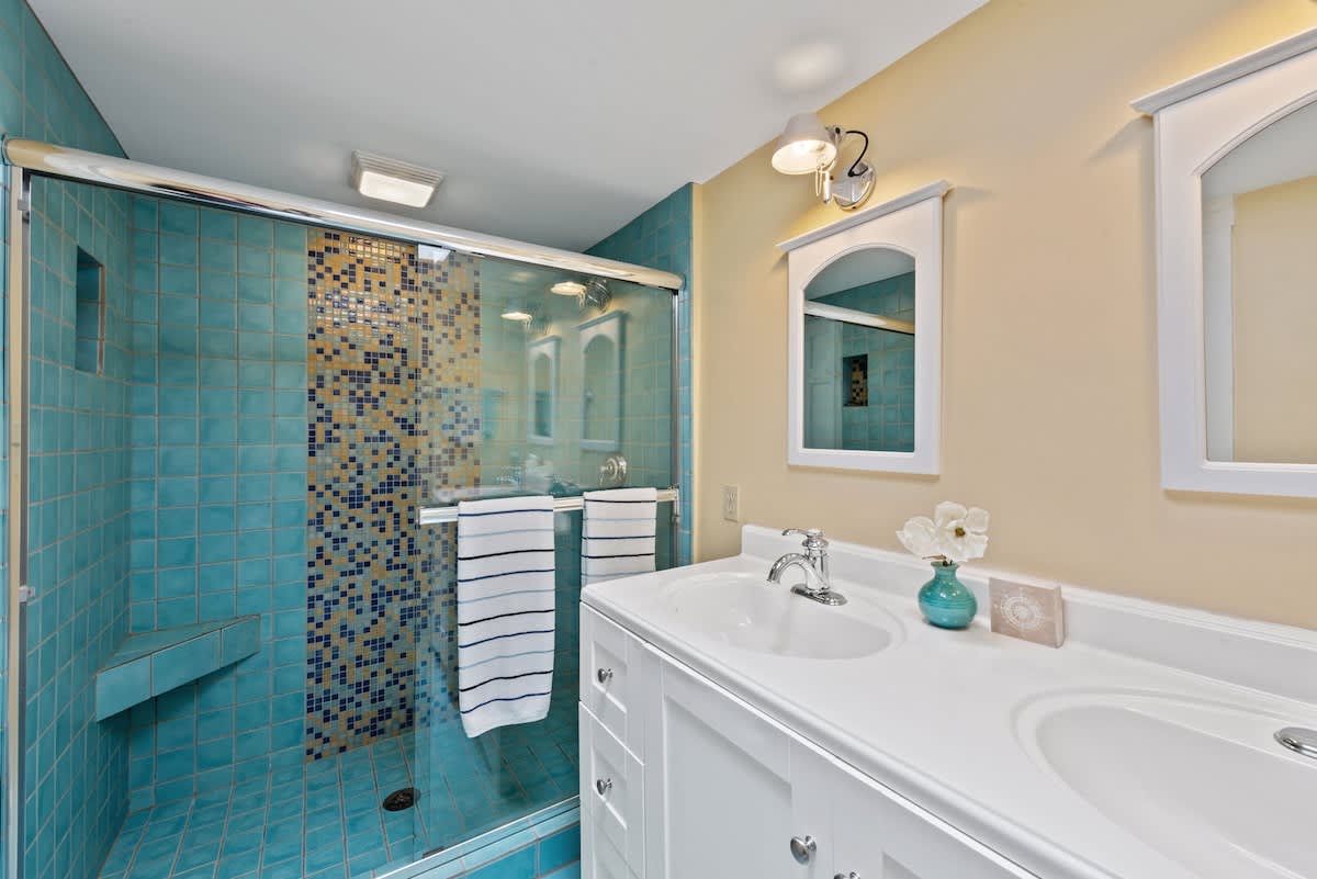 Full bathroom