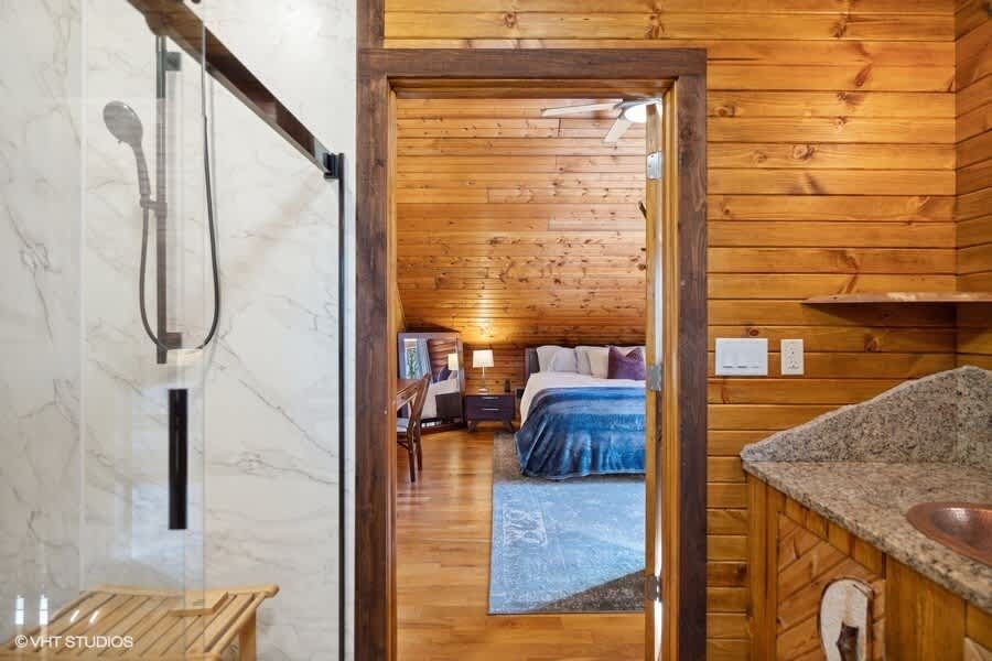 Full bathroom