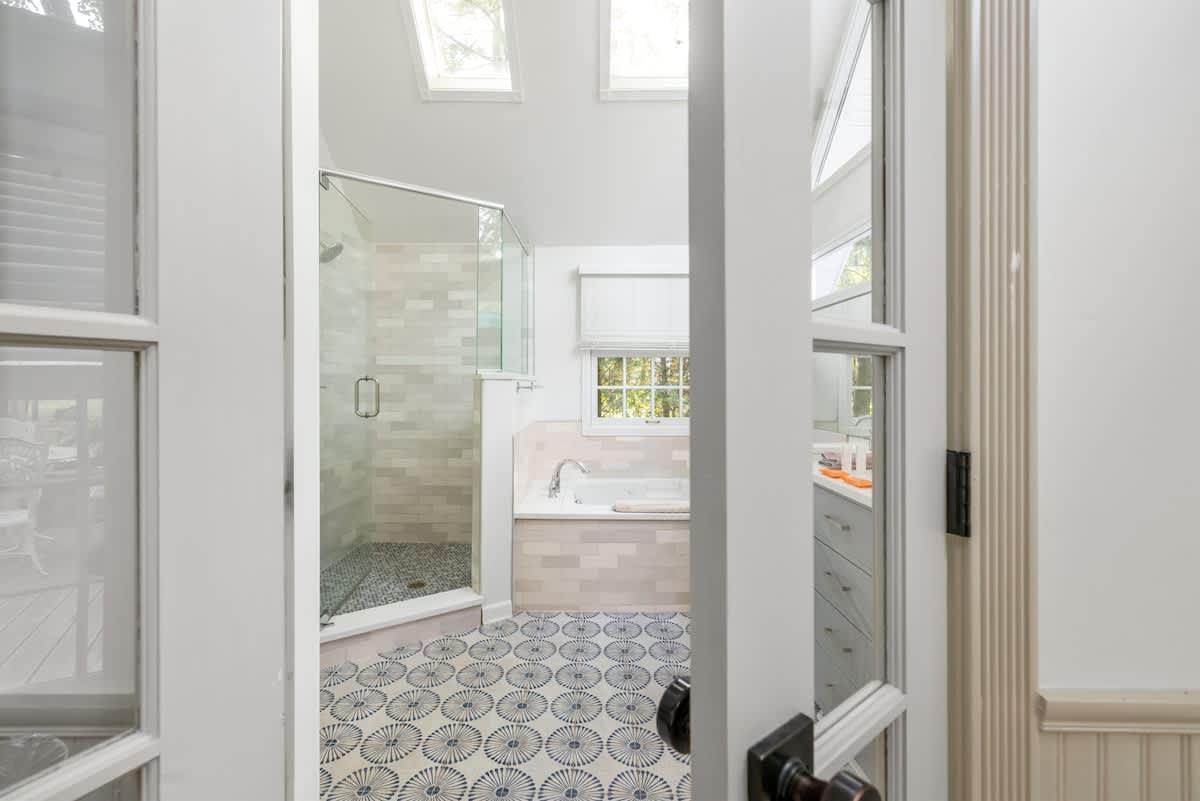 Full bathroom