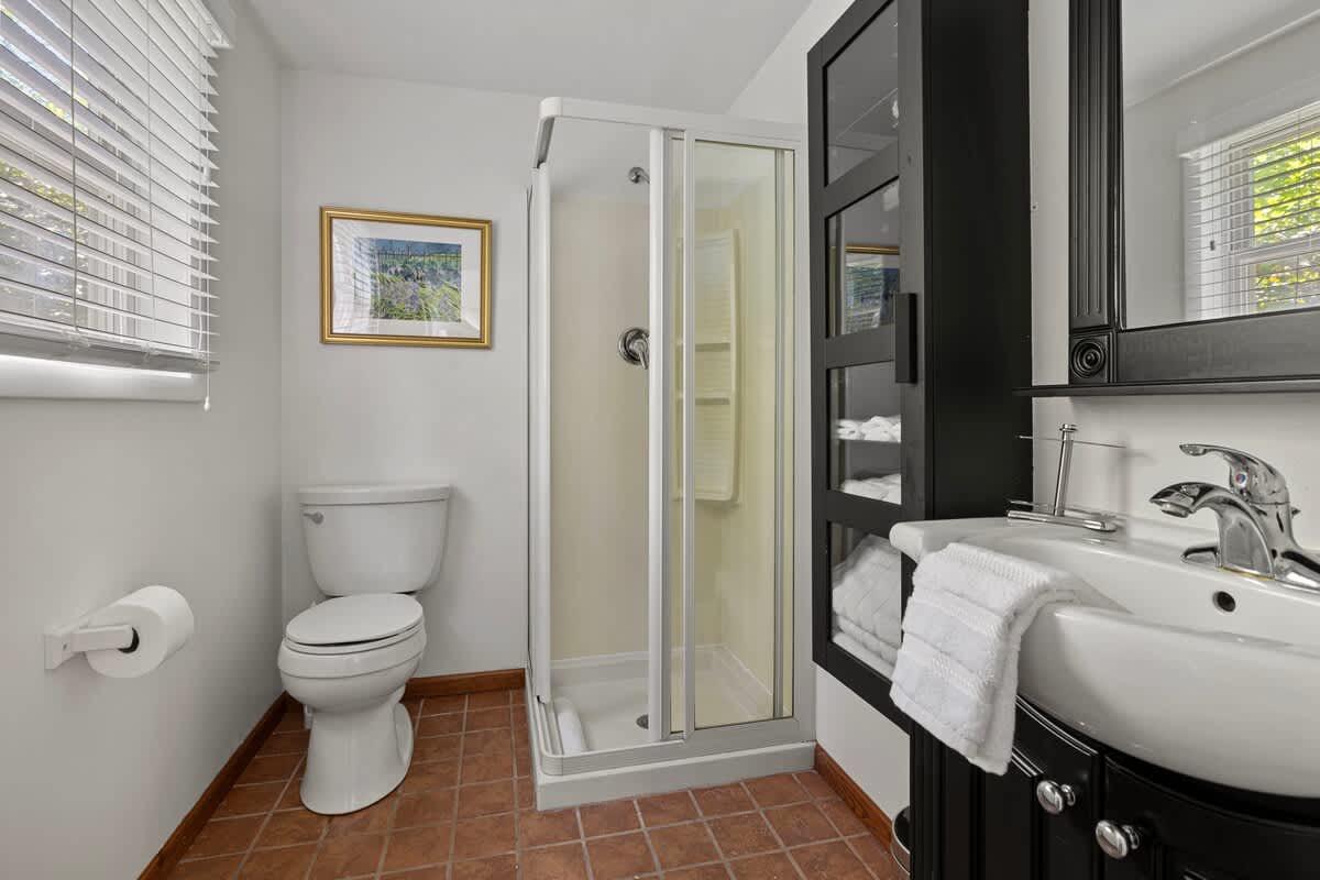 Full bathroom