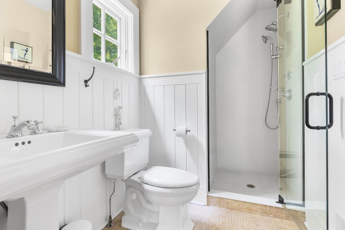 Full bathroom