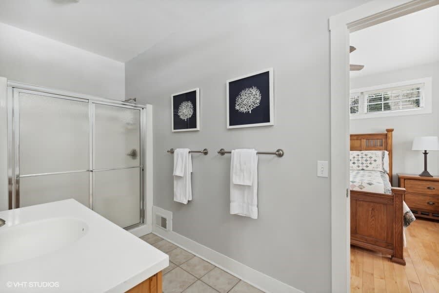 Full bathroom