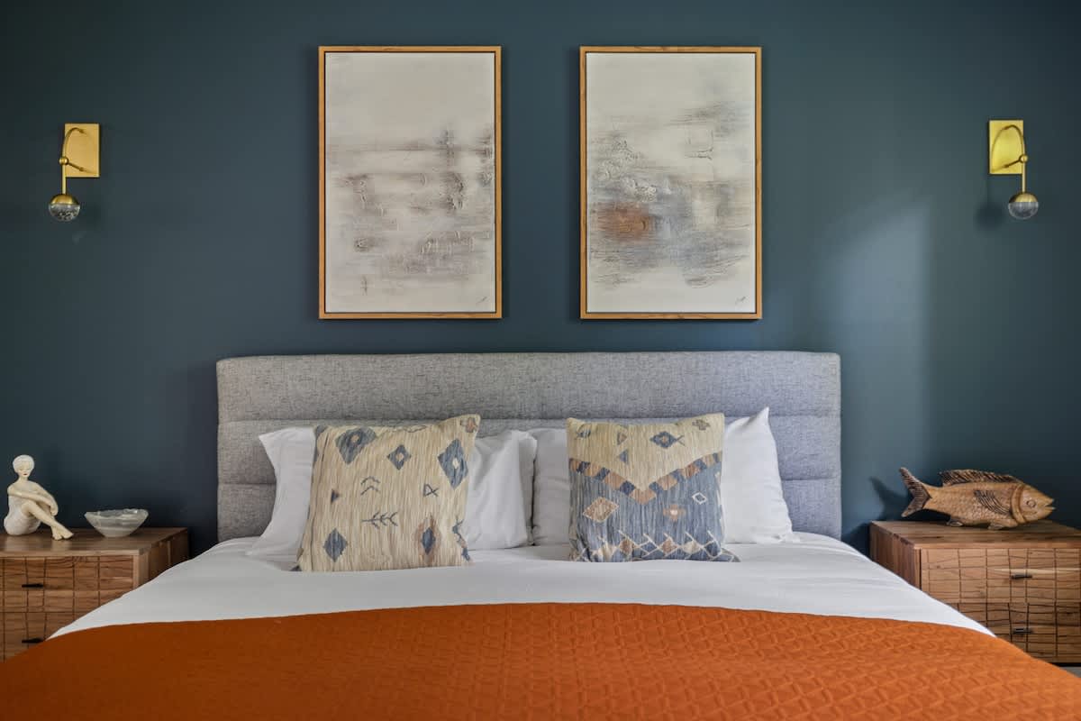 Bedroom 1 (Primary)