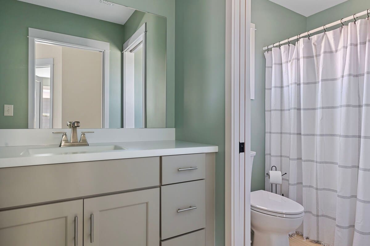 Full bathroom