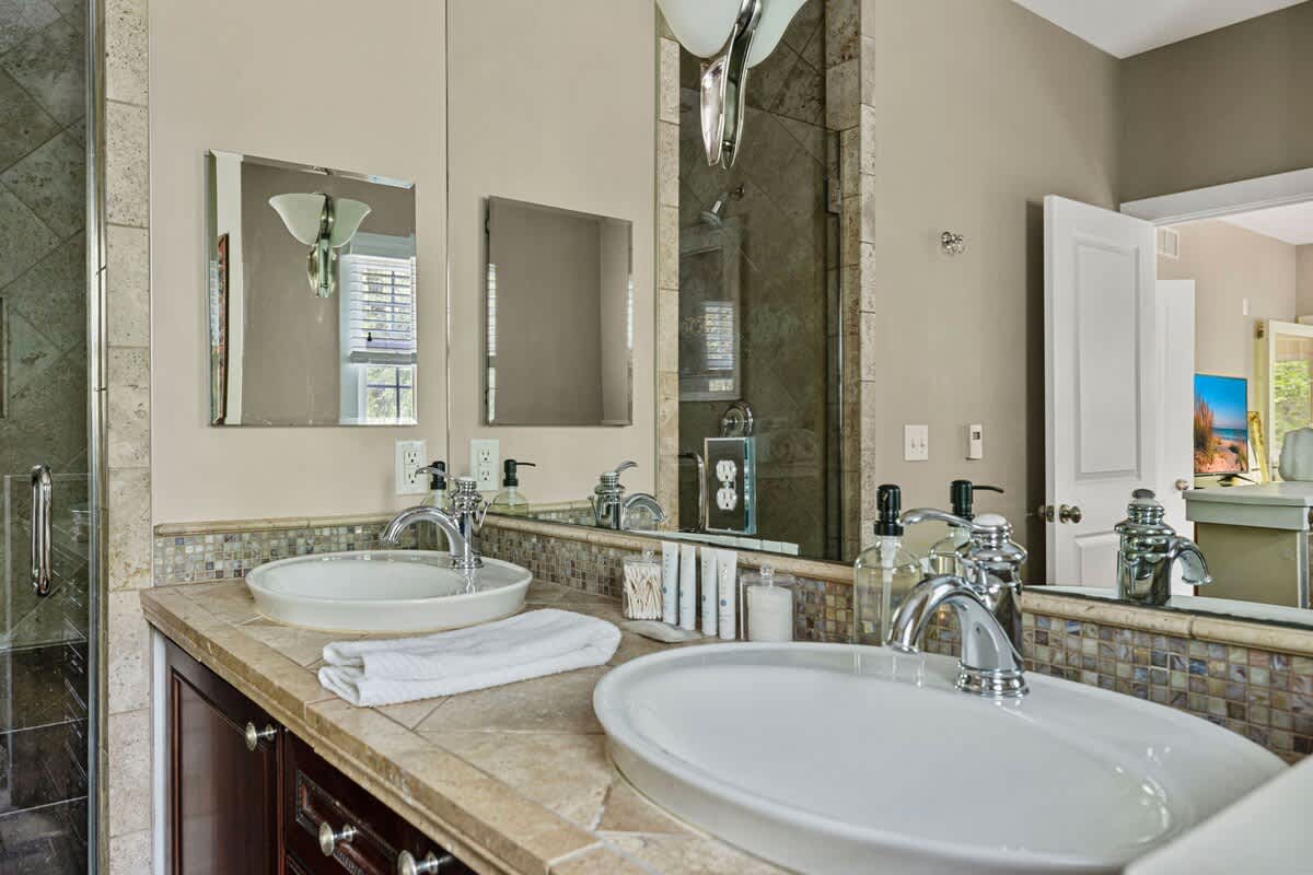 Full bathroom