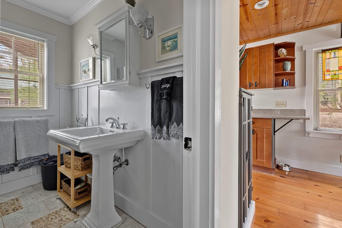 Full bathroom
