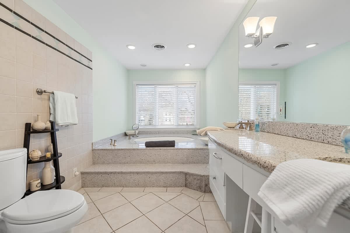 Full bathroom
