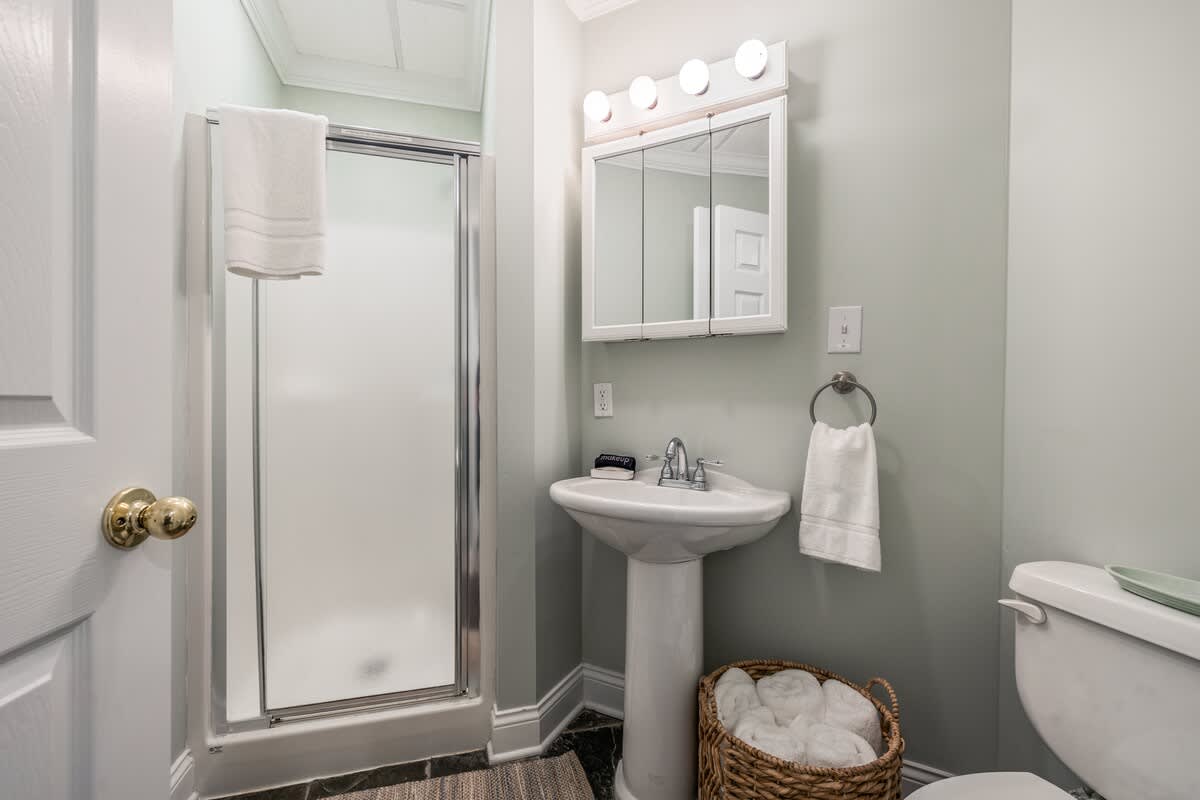 Full bathroom