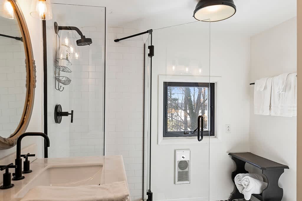 Full bathroom