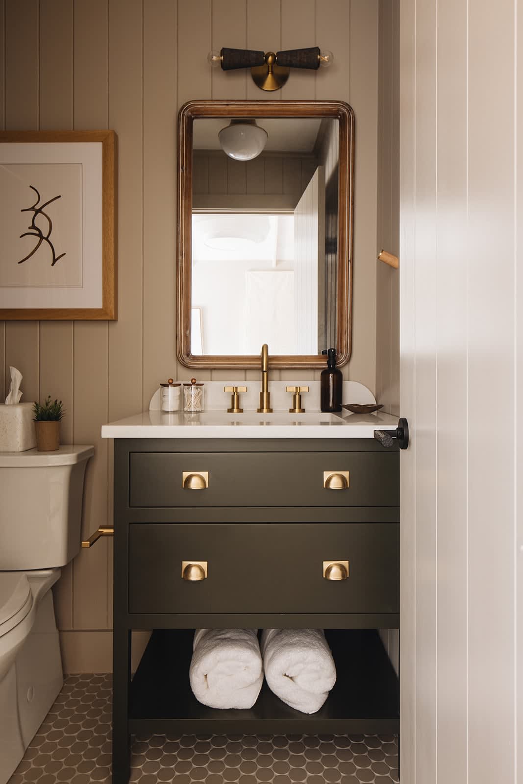 Full bathroom