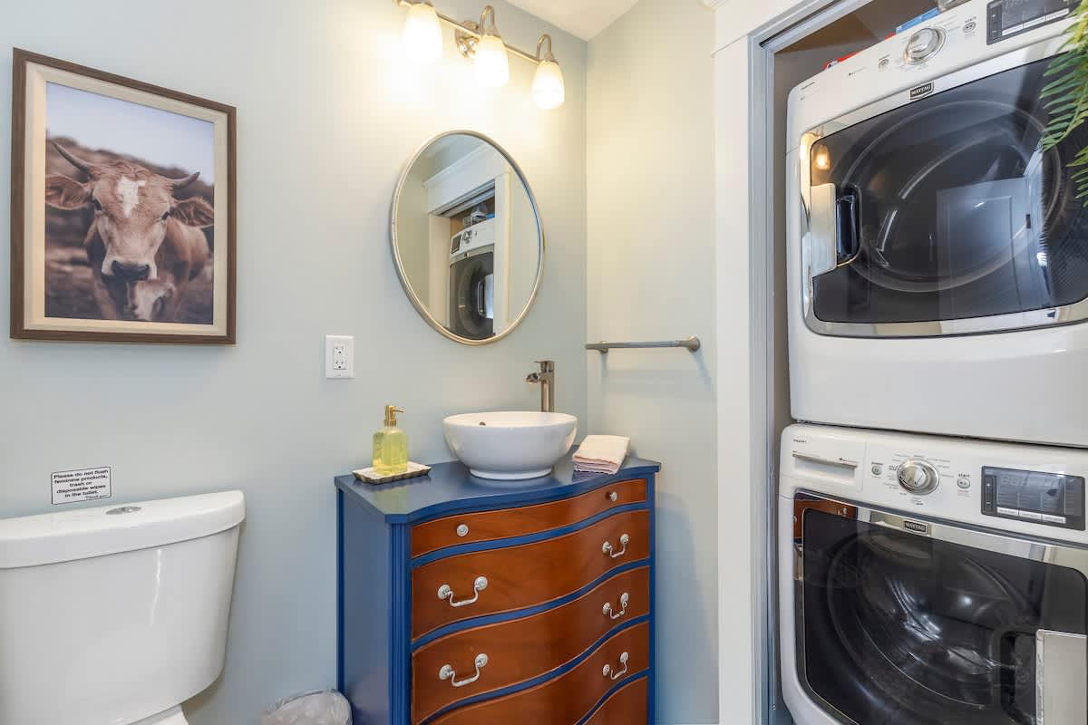 Full bathroom