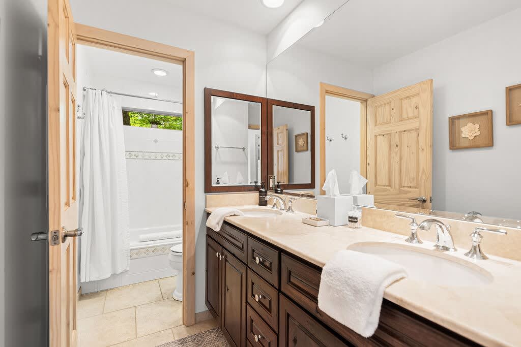 Full bathroom
