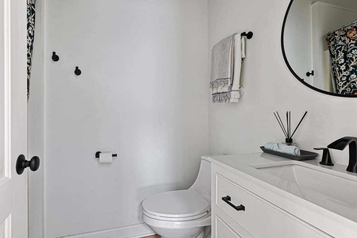Full bathroom